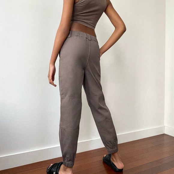 TNA New Cedar Pant in Stone Taupe - Picture 8 of 10